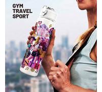 1 pièce Bouteille d'eau de sport anti-déversement à couvercle basculant style groupe de filles K-POP, accessoire de voiture, retour à l'école, design de mode portable, tasse de voyage 800ml avec sangl