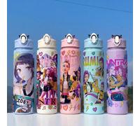 1 pièce Bouteille d'eau de sport style groupe de filles K-POP 5 couleurs, anti-déversement, couvercle à bascule, design portable à la mode, tasse de voyage 800ml-27oz avec sangle, paille et couvercle,