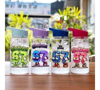 1 pièce Bouteille d'eau en plastique pour enfants de 500 ml (17 oz) avec motif de 67 éléments, tasse à paille mignonne, meilleur cadeau pour les filles et les garçons pour la rentrée scolaire ou la re