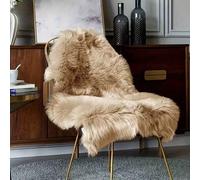 1 pièce Coussin de chaise en fausse laine shaggy beige, tapis décoratif doux et moelleux en forme de poisson antidérapant et lavable. Polyvalent en tant que coussin de chaise, coussin de canapé, couss