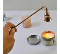 1 pièce Éteignoir de bougie multicolore en métal durable - Design de poignée élégant, pour éteindre les flammes, cadeau de décoration de maison pour les fêtes, convient pour Noël, la Saint-Valentin, l