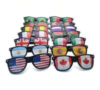1 pièce Lunettes de costume de fan de la Coupe du monde avec autocollants de drapeaux de pays mixtes, décalcomanies de drapeaux Argentine États-Unis Angleterre Brésil France, ornement d'ambiance créat