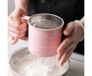 1 pièce Tamis à farine portatif en acier inoxydable, tasse à tamis à poudre de type pression, tamis à sucre glace portable, outil de cuisson pour la fabrication de gâteaux et de biscuits Taille Unique