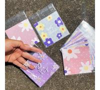 100 pièces Sacs d'emballage cadeau OPP à motif de fleurs de marguerites violettes et roses. Sacs décoratifs à fermeture automatique imprimés de fleurs à pois. Convient pour la , les sacs de faveurs de