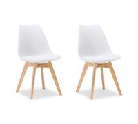 2 chaises blanches avec pieds en bois