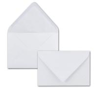 200 enveloppes blanches, format 12 x 18 cm, avec colle à l'eau