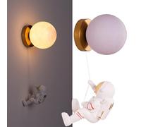 Alpinaluz Applique Murale Lune 3D G9 Astronaute Résine Base Dorée | Abat-jour Ø15 cm en PLA texturé, figurine suspendue réglable pour chambre enfant, tête de lit, salon et lecture