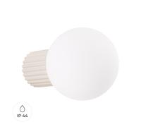 Applique murale moderne en verre rainuré beige avec boule blanche, idéale pour s