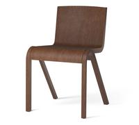 Audo Copenhagen Chaise de salle à manger Ready Chêne lasuré rouge