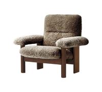Audo Copenhagen Fauteuil Brasilia Dark oak-Sahara sheepskin curly