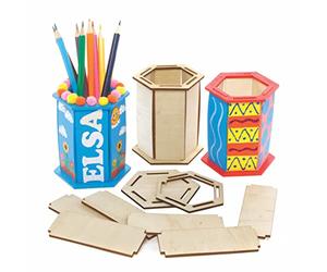 Baker Ross FE522 Kits de pot à crayons hexagonaux en bois - Lot de 3, porte-stylo, peignez votre propre porte-crayon, artisanat en bois pour enfants