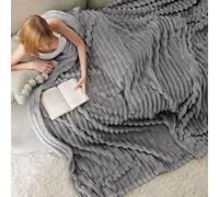 Bedsure Plaid canape Couverture Polaire - Plaid Gris, 220×240 cm, Gris | Cadeau Femme, Plaid Doux et Chaud en Velours Côtelé pour Canapé, Chambre et Salon, Lavable en Machine