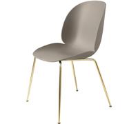 GUBI Chaise Beetle Nouveau beige. support en laiton