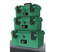 Boîte à outils verrouillable sécurisée de 55,9 cm avec loquets métalliques | Étanchéité IPX7, test de submersion de 30 min, disposition à double étage, convient aux clés tournevis, finition verte