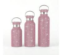 Bouteille enduite de strass roses de 350 ml, 500 ml et 750 ml avec sangle en acier inoxydable. Disponible en différentes capacités et fabriquée à la main avec des strass. Convient pour les voyages, l'