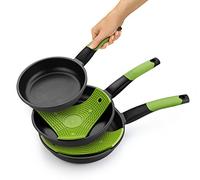 BRA Prior | Lot de 3 poêles à frire, 20–24–28 cm, en fonte d'aluminium antiadhésive, avec deux dessous-de-plat verts résistants, adaptées à tous les types de cuisinières, y compris l'induction