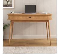 Bureau JARI en bois massif coloris chêne, 113 x 75 x 50 cm, façade cannelée, rangement avec porte coullisante