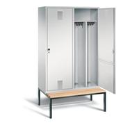 C + P Möbelsysteme C+P Armoire à casiers Evolo noir et blanc, H2090×I1190×P500 mm, façade gris clair, corps gris clair, châssis gris noir (48250-40) Quantité:1