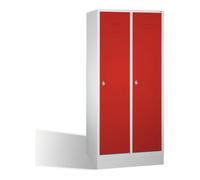 C + P Möbelsysteme C+P Casier vestiaire Classic sur socle, 2 compartiments, H1800×I810×P500 mm, façade rubis rouge, corps gris clair Quantité:1