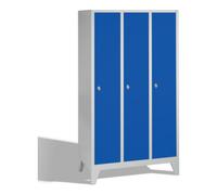 C + P Möbelsysteme C+P Vestiaire Classic sur pieds, 3 compartiments, H1850×I1200×P500mm, façade bleu gentiane, corps gris clair Quantité:1
