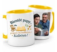 Café-Croissant - Mug Personnalisé Tasse Cadeau Noël Bientôt Papy Prépare | Tes Meilleures Histoires Futur Papou Pépé Fête Des Grand-Pères Papi Annonce Naissance - Jaune/Céramique