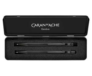 CARAN D'ACHE 8490496 CARAN D'ACHE Set de stylos BLACK CODE, noir