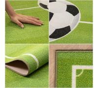 Carpettex Tapis pour Enfants avec Design de Stade de Football pour garçons, Tapis de Jeu antidérapant Lavable pour Chambre d'enfants, Couleur: Vert, Taille: 120 x 170 cm