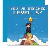 Carte d'anniversaire ludique pour 8e anniversaire - Célébration de niveau supérieur - Design rétro Pixel Art Gamer avec sommet de montagne et étoile dorée - Débordant d'ambiances de réussite - Carré