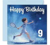 Carte d'anniversaire ludique pour 9e anniversaire - Jeu, ensemble, match ! - Illustration de tennis énergique avec garçon ludique et éclaboussures bleues audacieuses - Carré de 145 mm, enveloppe