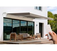 Cazeboo Store banne motorisé 5x3m Semi-Coffre Blanc Toile Taupe 320g/m² UV50+ - 15 m² ombrage terrasse Jardin - Capteur Vent Inclus - Structure Aluminium Robuste - Télécommande fournie