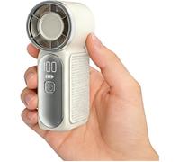 Ce mini-ventilateur portatif est doté de six vitesses, d'un écran LED et d'une recharge USB : un indispensable pour l'été