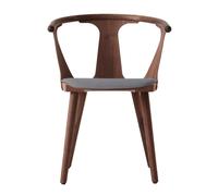 Chaise In Between SK2 rembourrée structure noyer WxDxH 58x54x77cm/felt gliders
