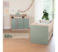 Chambre Bébé Duo Évolutive ROBA - Selva - Lit 70x140 + Commode à Langer 3 Portes - Vert Sauge - Effet Noyer