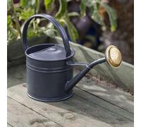 CKB LTD Arrosoir d'extérieur en métal avec revêtement en poudre noire et rose en laiton - Pour grands petits jardins, fleurs et plantes - Robuste et antirouille (1,5 litre)