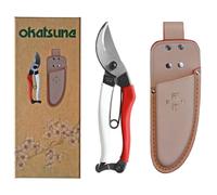 Coffret cadeau comprenant une paire de ciseaux de jardin 103 avec étui en cuir 108, fabriqués à la main au Japon