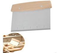 Coupe-Pâte Inox 16,3x11cm - Manche Hêtre - Raclette Pâtisserie | Coupe-pâte inox 16,3x11cm, manche hêtre. Qualité alimentaire, règle intégrée, trou suspension. Idéal boulangerie, pâtisserie,