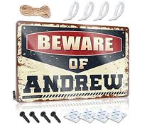 Cowboy Chic Accessoire de décoration murale pour décoration intérieure Panneau en fer blanc pré-percé Beware Of Andrew For Funny Plaque en métal vintage Décoration murale de garage 30,5 x 20,3 cm
