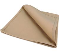 Dans cette série de belles serviettes de table en tissu tissé, disponibles en 26 couleurs différentes et élégantes. Peut être combiné avec des chemins de table et des nappes de la même couleur ou d'un