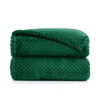 DecoKing Couverture Polaire 150 x 200 cm Plaid Doux en Microfibre pour Lits Canapés Chaises et Divans Style Scandinave Chaude Légère et pour Toutes Les Saisons Vert foncé Henry