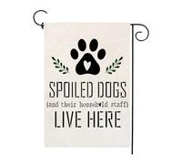 Des Chiens Drôles Et Gâtés Vivent Ici. Le Personnel De Maison Vit Ici. Drapeau De Cour 30X45Cm Bannières Durable Éclatantes Drapeaux De Jardin Pour Intérieure Vacances Clubs