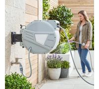 Enrouleur Tuyau Arrosage Mural - Outsunny - 20+1,6 m x Ø 15 mm - Rétractable Automatique Pivotant à 180° - Plastique - Gris