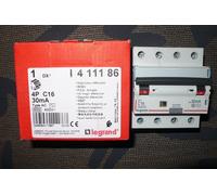 Legrand Disjoncteur différentiel DX³ 6000 tétrapolaire 16A 30mA Type AC 10kA - 411186