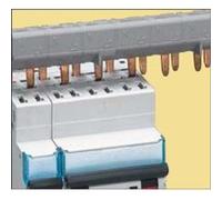 Disjoncteur DX³4500 6kA bornes à vis 4P 400V~ 20A courbe C - 3 modules