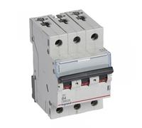 Disjoncteur modulaire 3P B 4A 6kA AC S303 TX3 403397