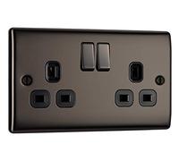Double prise à interrupteur en acier brossé 13 A - Insert blanc - Par Masterplug NBS22W, NBN22B-01