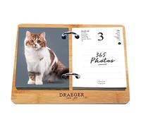 DRAEGER PARIS | Coffret Agenda éphéméride Yvon Chats janvier-dec 2024 | Socle bambou | 365 jours 365 feuillets | Agenda bureau |7 langues | Papier certifié FSC®, Imprimé avec encres végétales