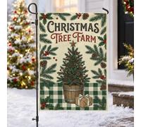 Drapeau de jardin rustique sur le thème de la ferme d'arbre de Noël 30,5 x | Seau en bois rustique, drapeau de cour, pommes de pin, feuilles de houx, fond à motif vichy, décoration extérieure