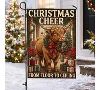 Drapeau de jardin Vache Highland Citation de Noël 30,5 x 45,7 cm | Vache des Highlands, drapeau de pelouse, couronne festive, boîtes cadeaux enveloppées, fleurs de poinsettia