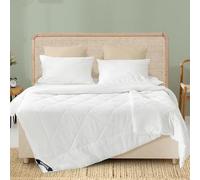 Dreamzie Couette Été 220x240 en Microfibre, Édredon 220x240 cm pour Lit 160x200 cm, Légère et Chaude avec Garnissage 150g/m², Certifiée Oeko-TEX