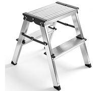Échelle en aluminium robuste et durable pour un usage domestique, avec marches antidérapantes et mécanisme de pliage.